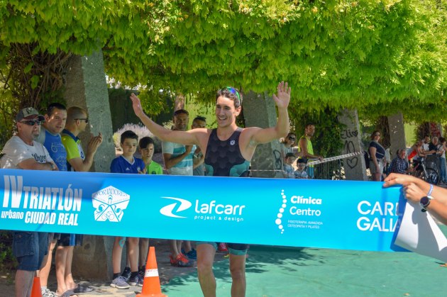 ismael madrid novillo ganador cuarto triatlon